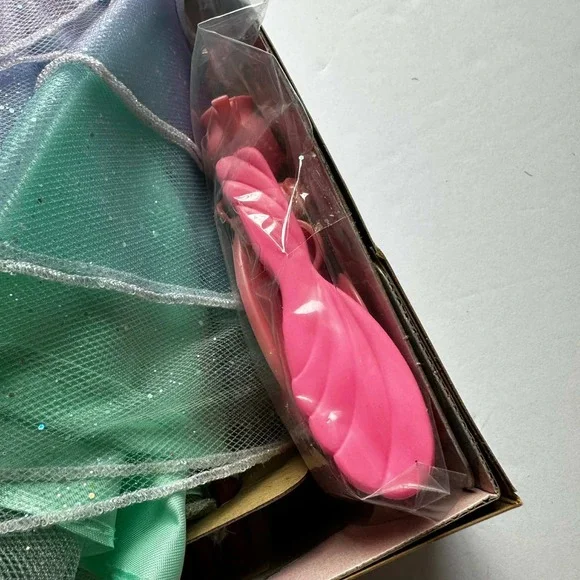 Mattel 1997 Spring Tea Party Barbie Avon Special Edition African American 18657 - Picture 3 of 9